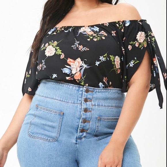 Plus size floral off-the-shoulder top - Picture 1 of 3
